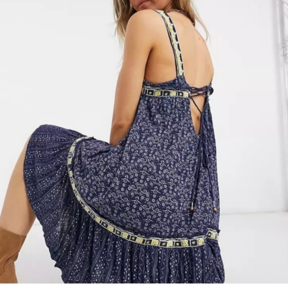 Free People “Borderline” Navy Blue Floral Swing Tank Embroidered Sundress XS - Picture 5 of 9